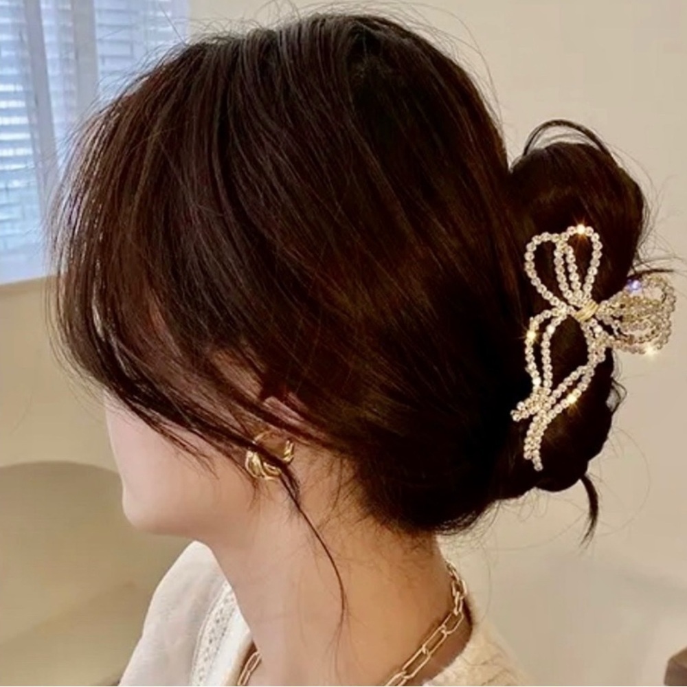 Super Elegant Embellished Hairpin to Enhance your Casual or Night Our Hair look - Picture 3 of 8